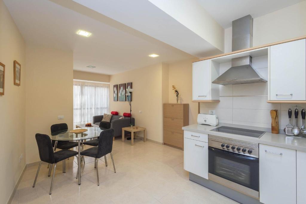 2BR Deluxe Shine Flat - 1min Las Canteras
