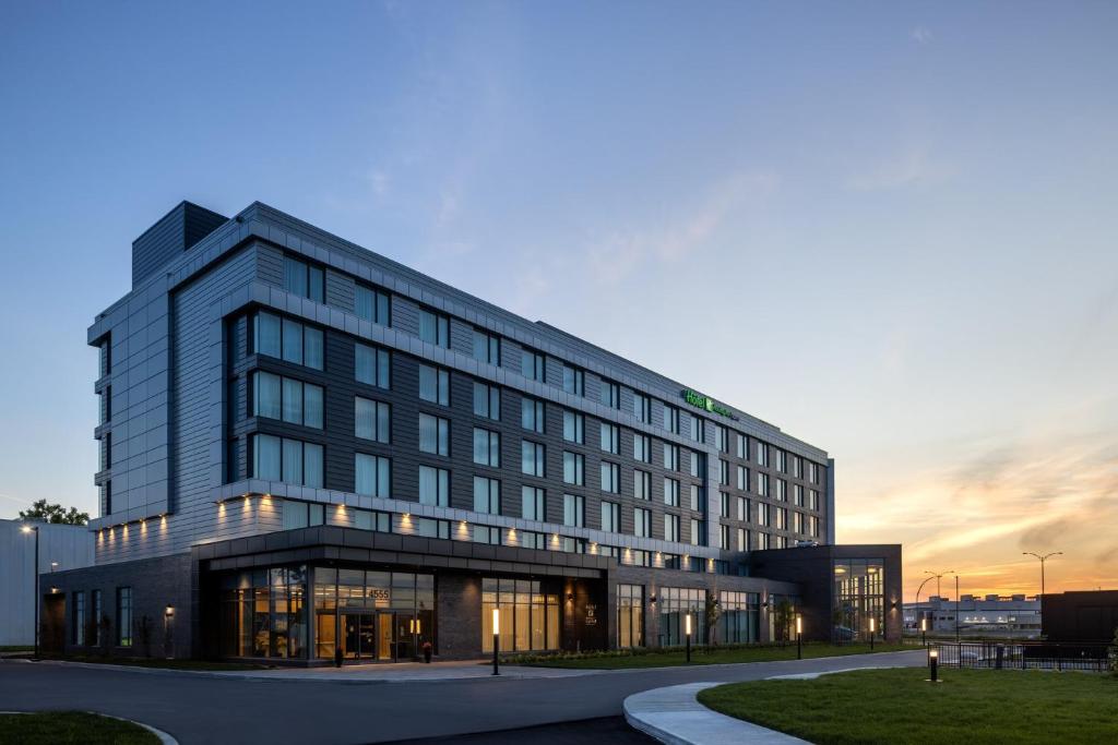 Holiday Inn Express Montreal Airport - St-Laurent by IHG - Resim 1