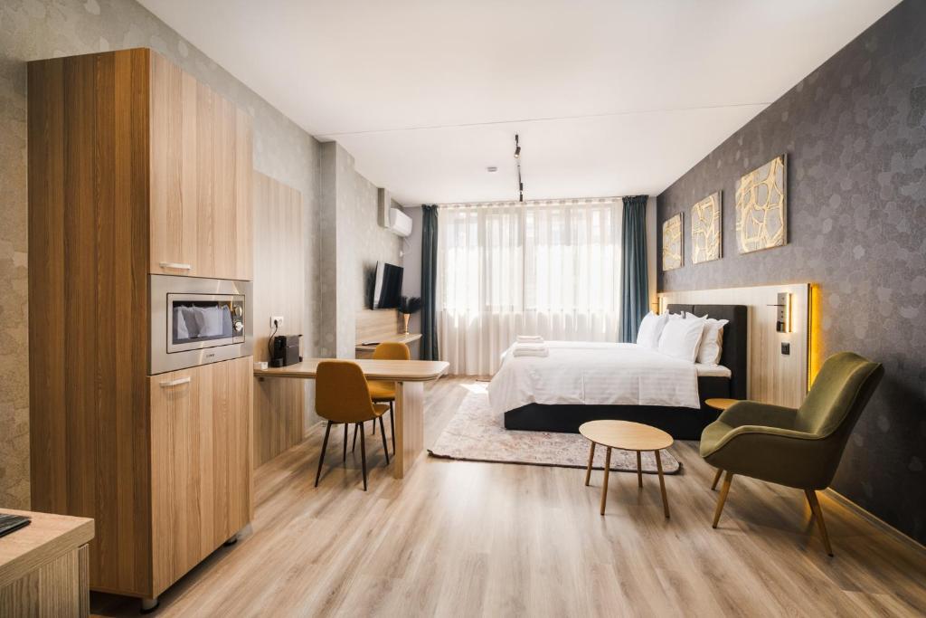 А17 Plovdiv Apartments - Close to University hospitals, Rowing Channel and Mall Plovdiv