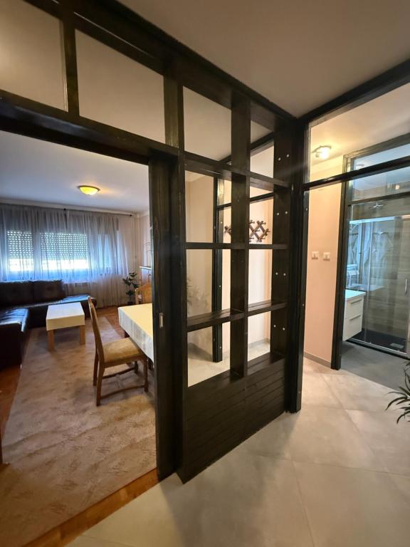 Katil atau katil-katil dalam bilik di Center Apartment 2 Sisak