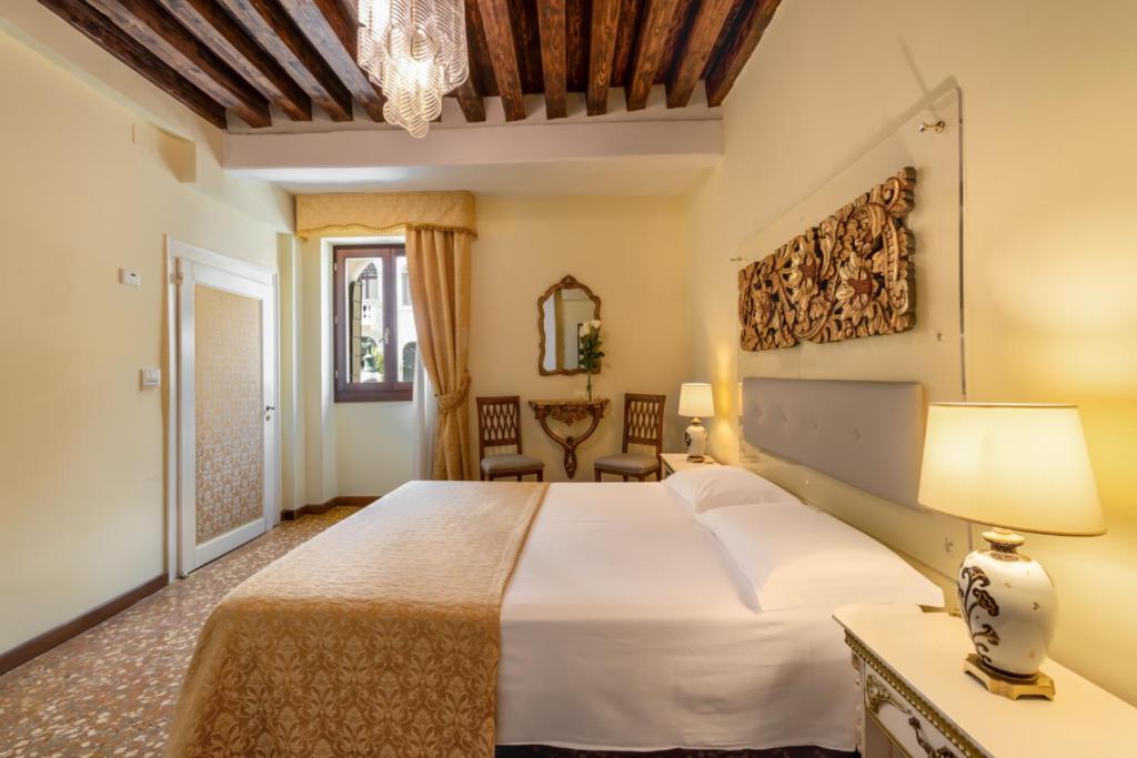 B&B Luxury San Firmino Canal View - 13