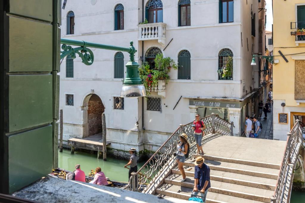 B&B Luxury San Firmino Canal View - 11