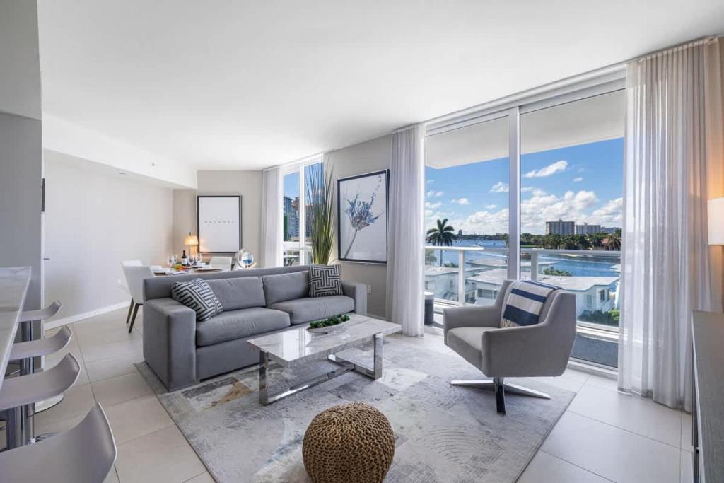 Curated visual reference: Luxury Condo By The Water Reference: Champagne At Tiffany S Luxury Condo By The Beach Fort