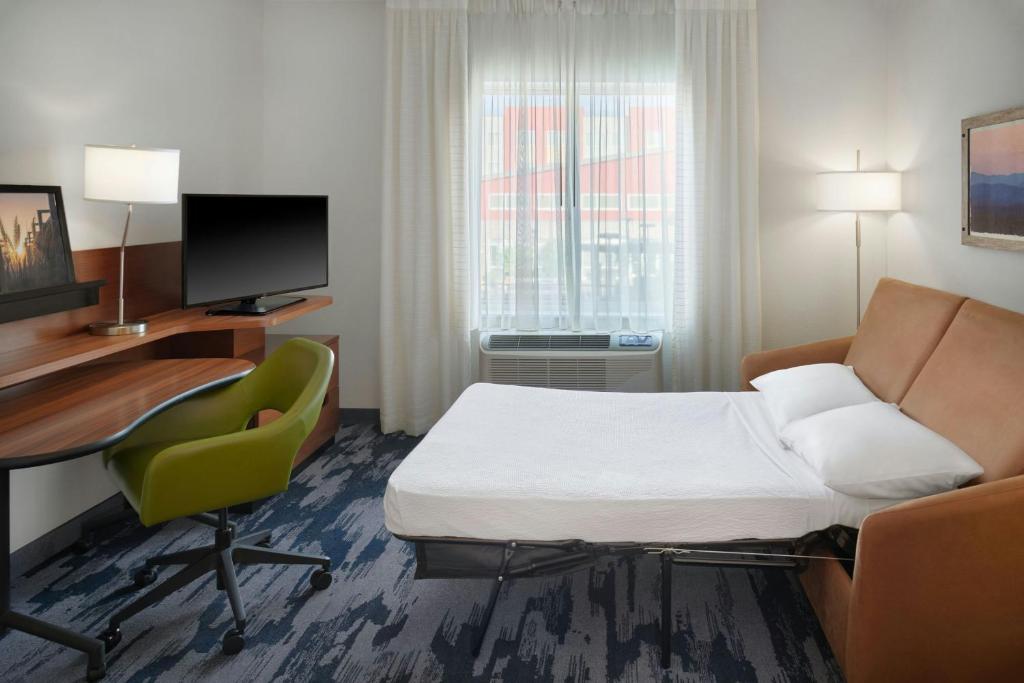 Fairfield Inn & Suites by Marriott Charlotte Airport photo
