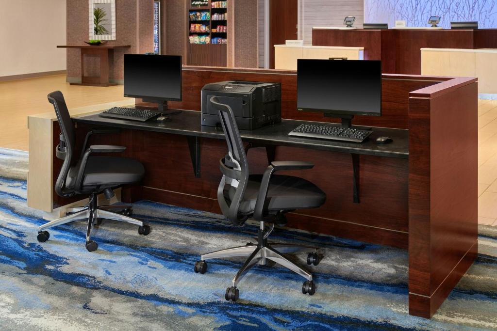 Fairfield Inn & Suites by Marriott Charlotte Airport photo