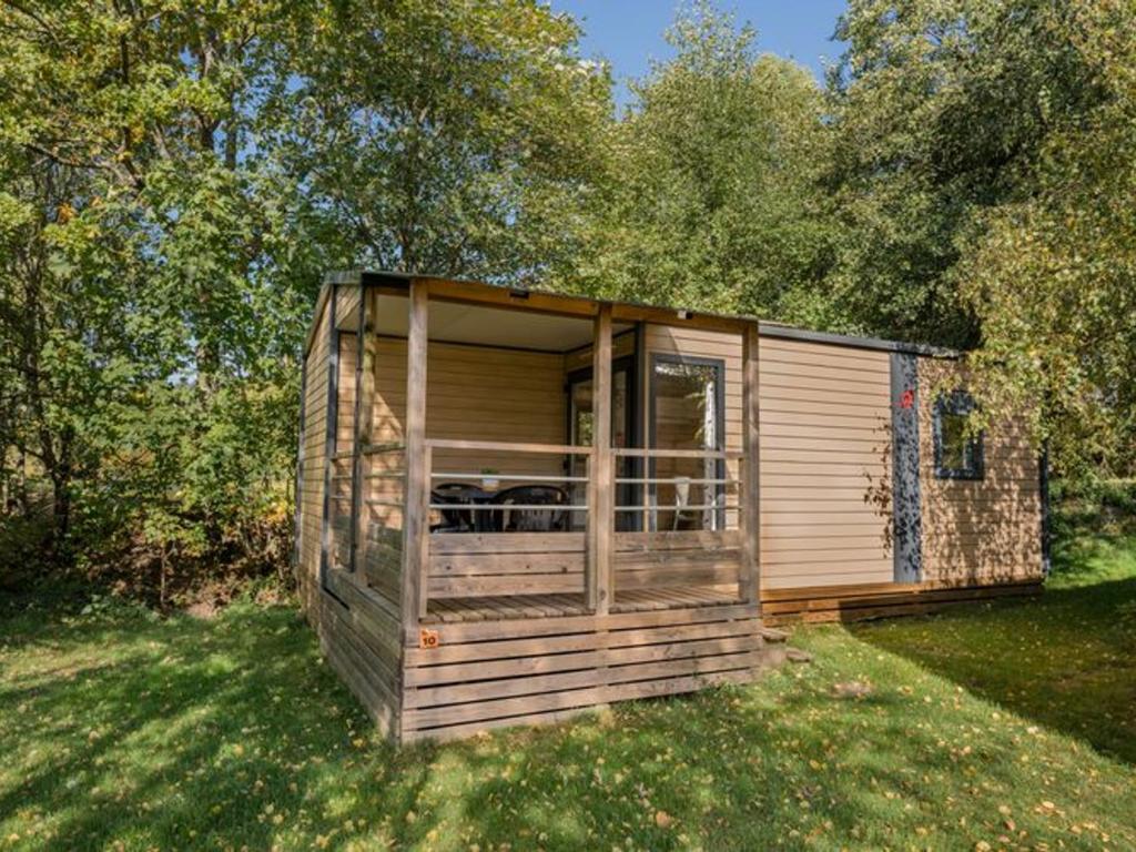 Zahrada ubytování Mobil-home 2 chambres avec terrasse et salon de jardin - API-1-52-448