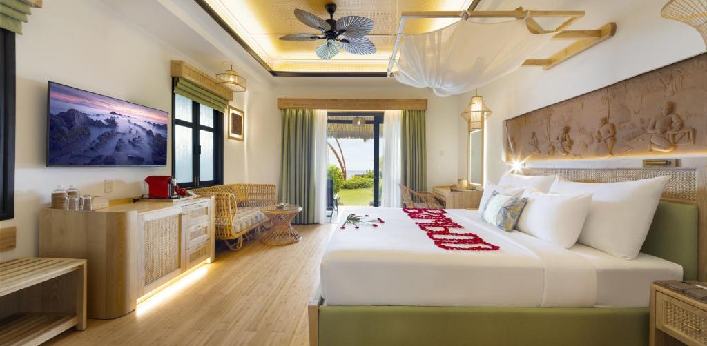 Serene Elite Premier Beach Front Bungalow