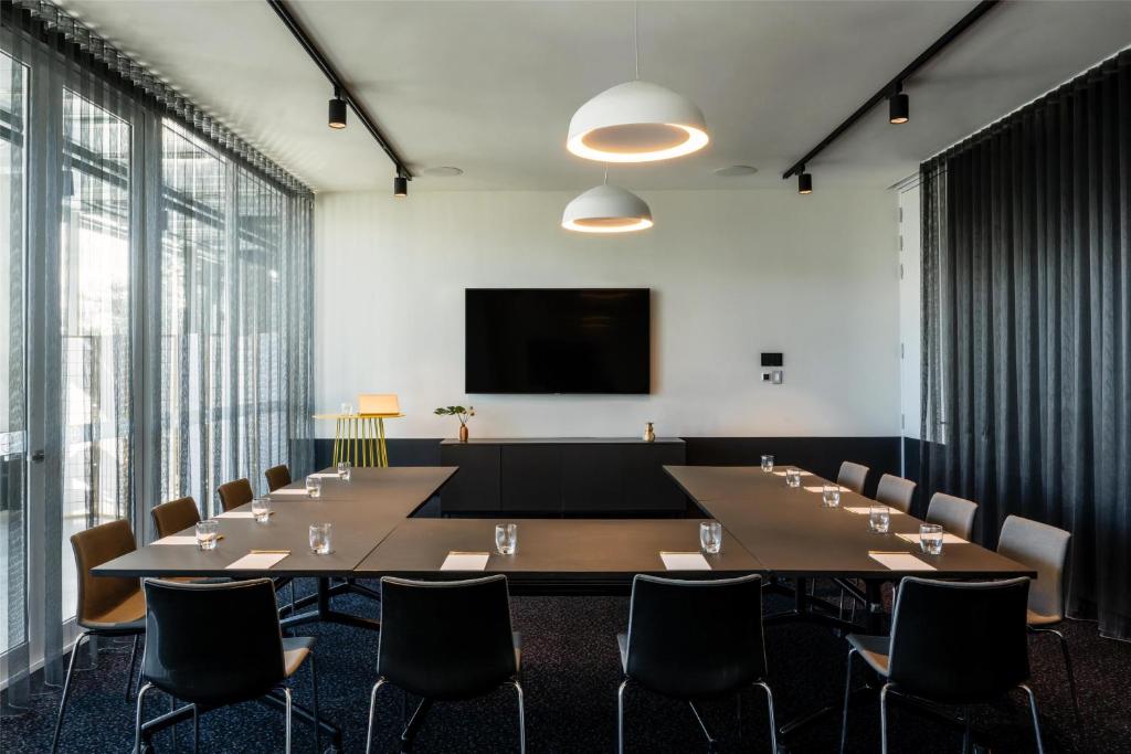 Atura Adelaide Airport - Resim 40