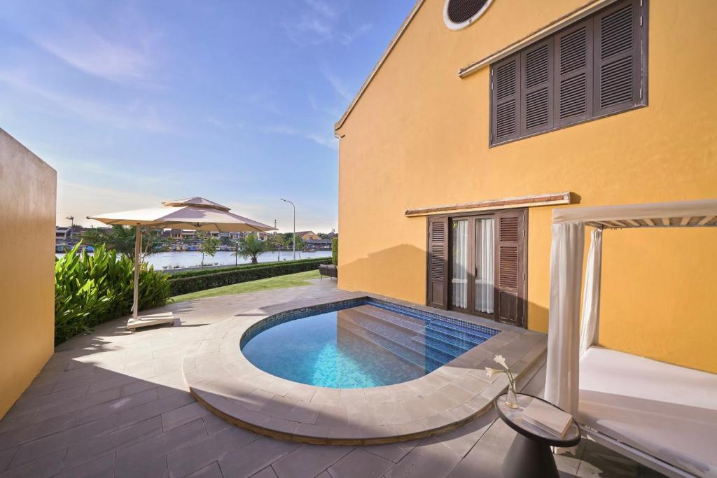 Moire Pool Villa