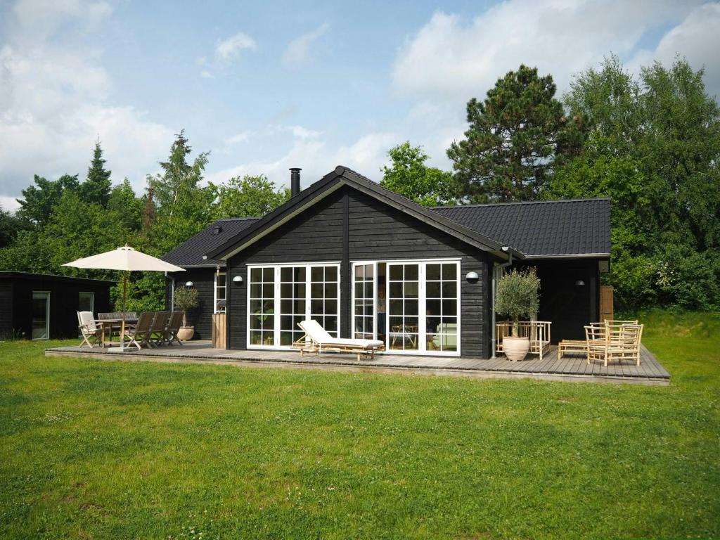 Family House With Shelter At Udsholt Beach