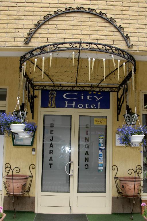 Exteriér nebo vchod ubytování City Hotel Siófok