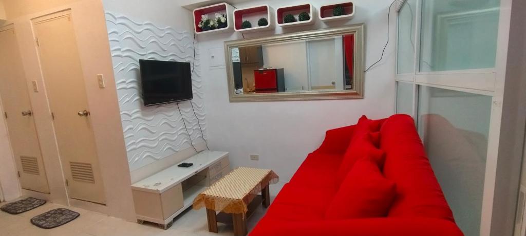 TV a/nebo společenská místnost v ubytování Home Escape Tagaytay Staycation