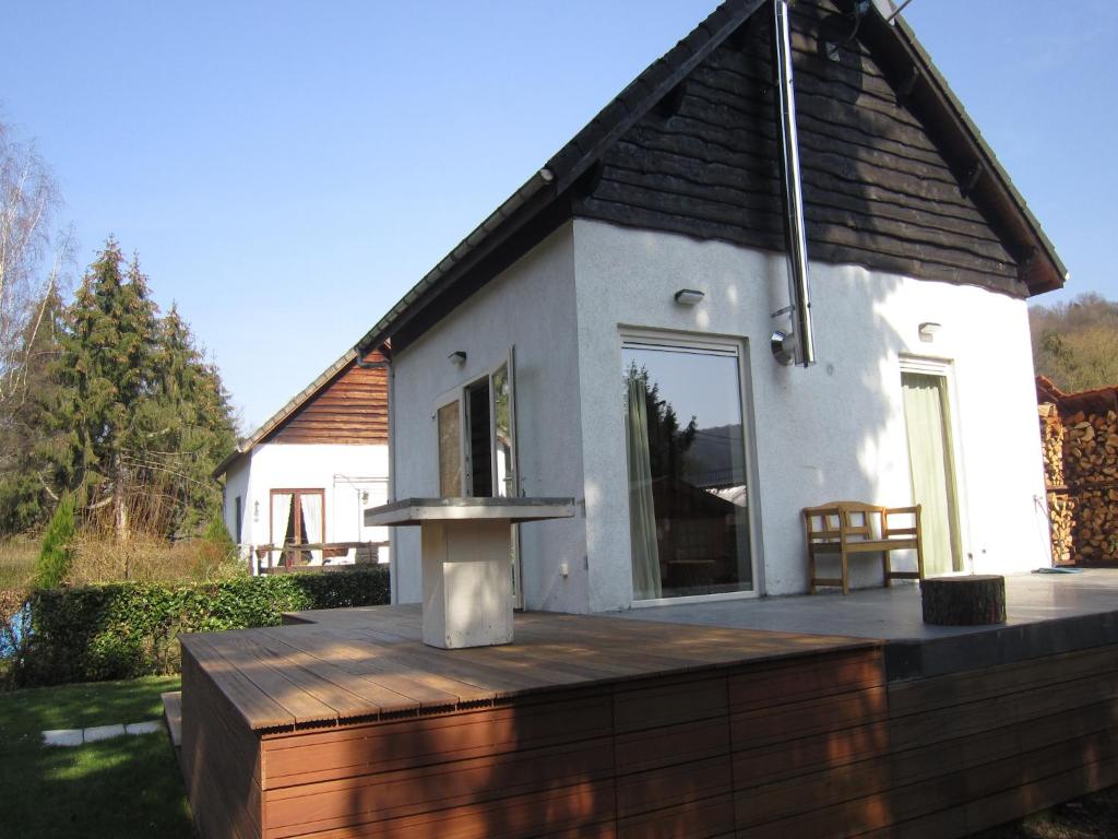 Φωτογραφία από το άλμπουμ του Cosy holiday home with garden σε Sougne-Remouchamps