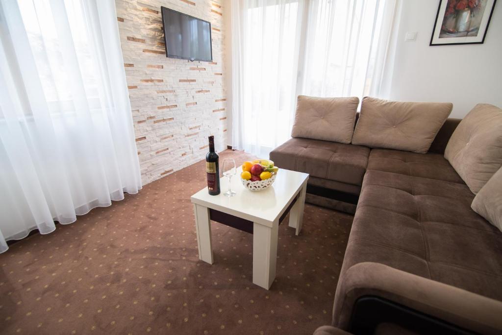 Luxury Apartments Taša - Apartamento Con Vista Al Jardín