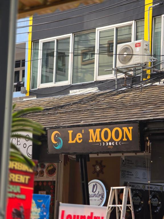 Le Moon - Resim 24