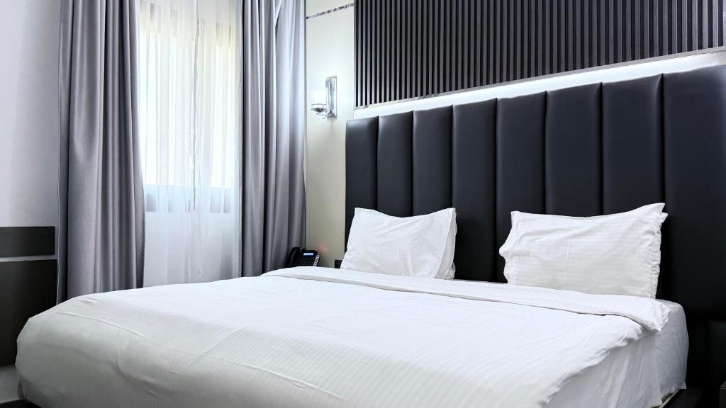 Sunday Sharjah Aparthotel formerly Royal Tulip - Resim 33