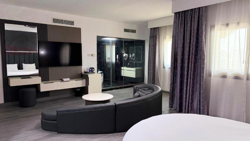 Sunday Sharjah Aparthotel formerly Royal Tulip - Resim 31