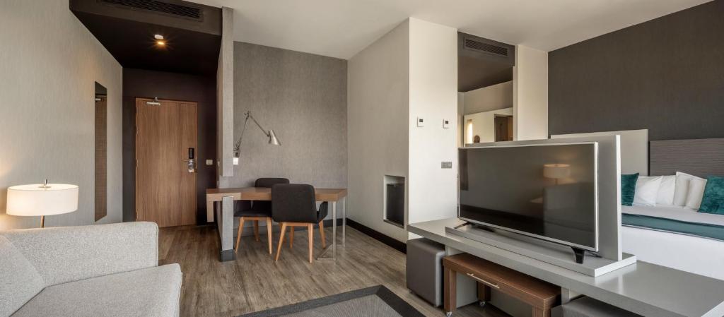 Ilunion Atrium - Resim 44