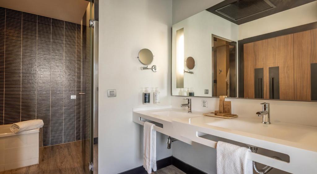 Ilunion Atrium - Resim 3