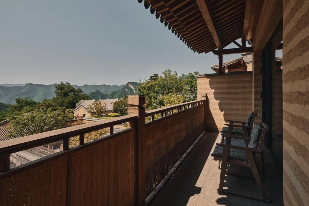 Lan Cui Mountain View King With Balcony