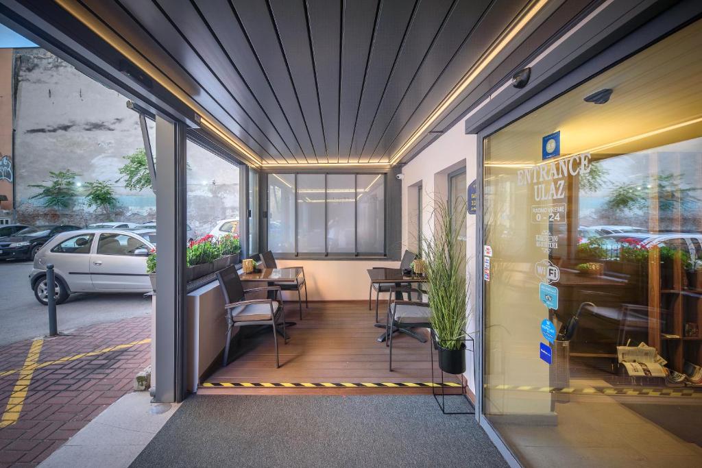 Garni Hotel Zenit - Resim 17