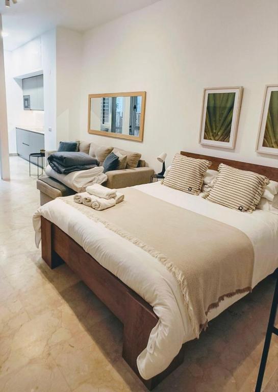 ESTUDIO TRANQUILO EN PLENO CENTRO DE MALAGA - 17