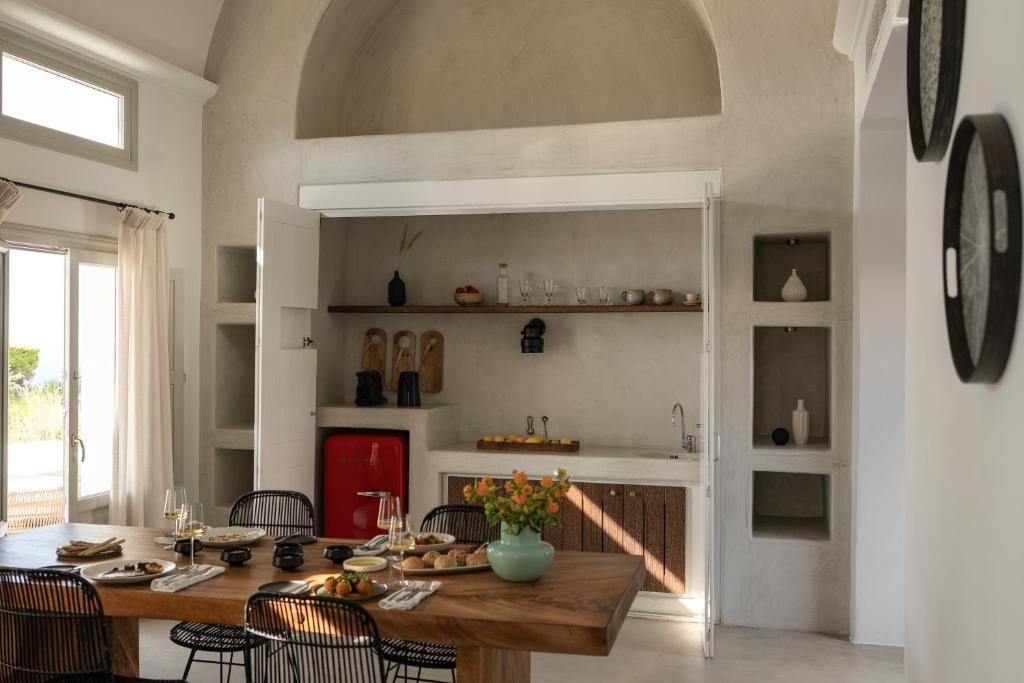 Santo Pure Oia Suites & Villas - 8