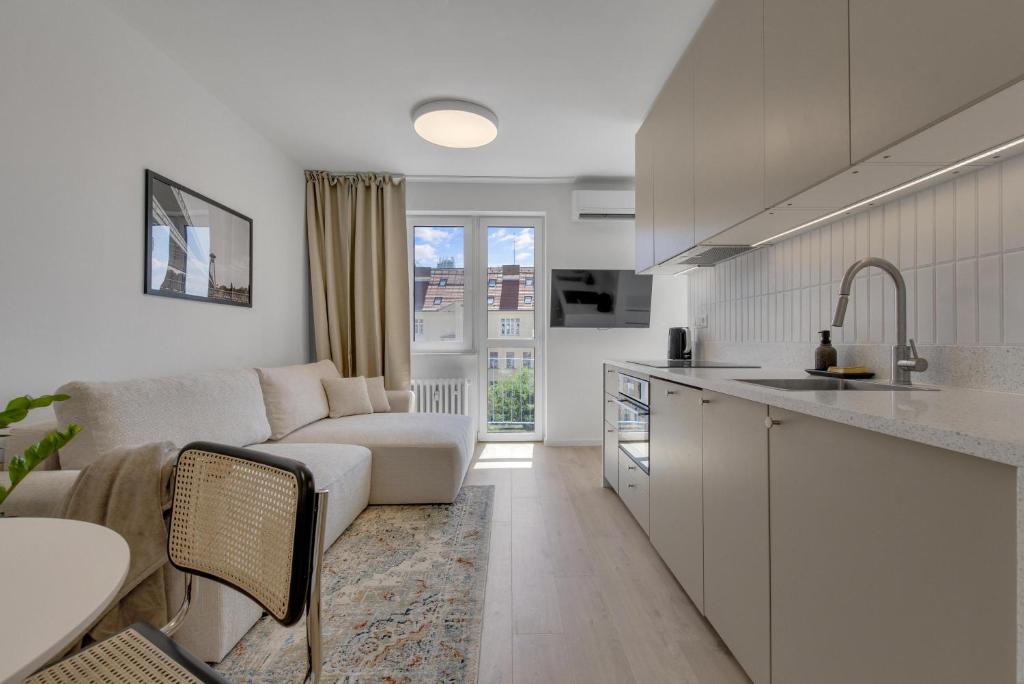 A kitchen or kitchenette at Dizajnové štúdio v centre mesta