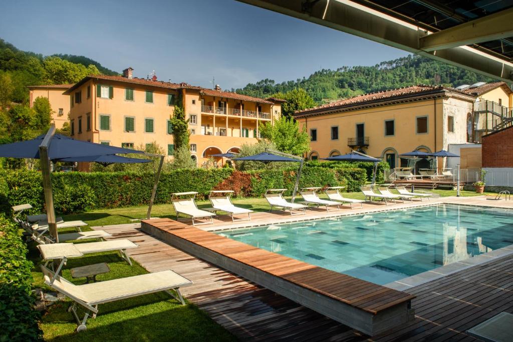 Park Hotel Regina - with air-condition and outdoor heated pool
