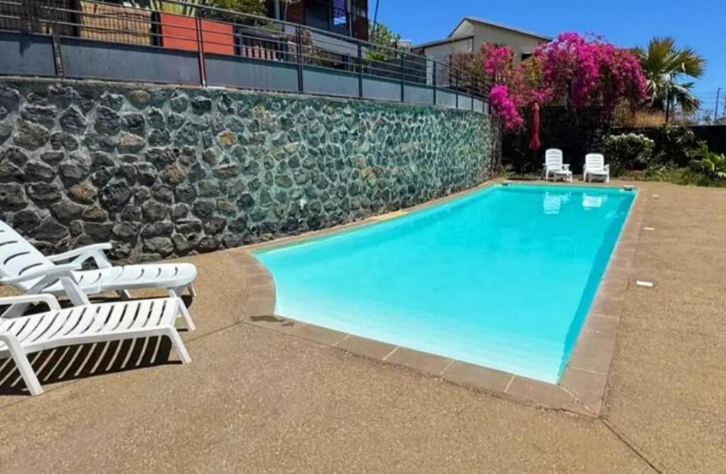 Swimmingpoolen hos eller tæt på Hermitage les bains