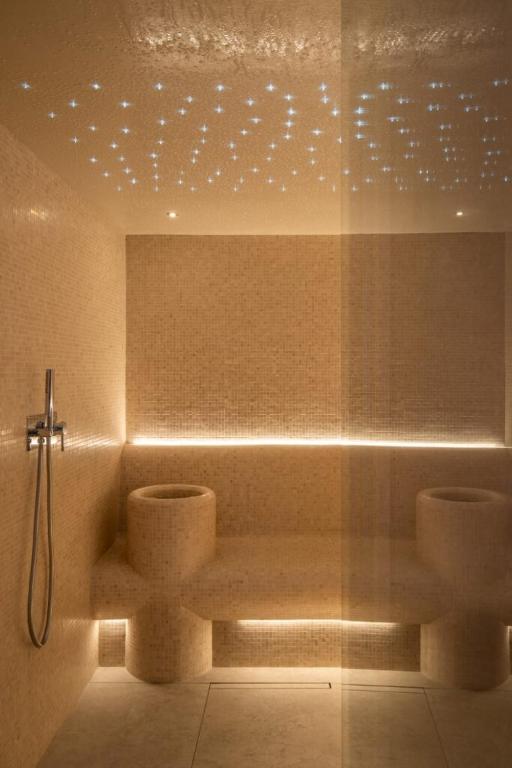 Corinthia Grand Hotel du Boulevard Bucharest - Resim 37