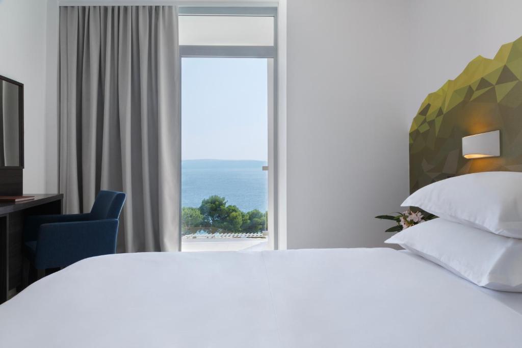 Bluesun Hotel Alga - 1