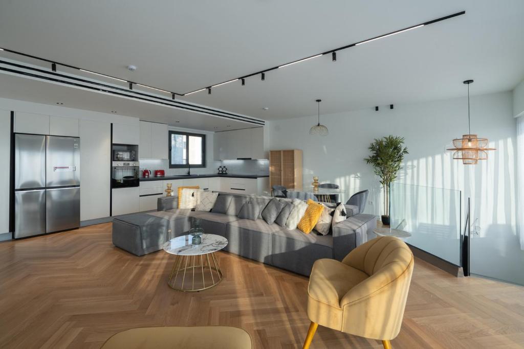 LIV Athinum 1 - Luxury Apartments