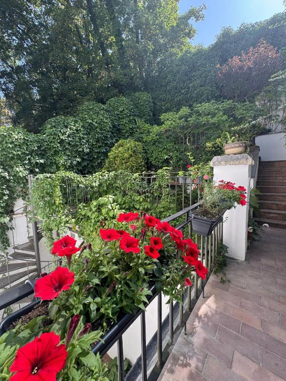 Hotel 16 & Apartments Prague City Living - Resim 9