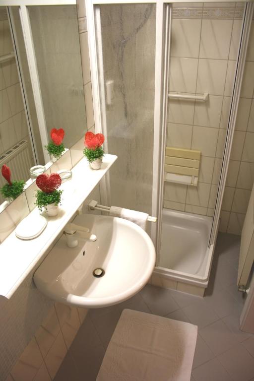 Mein Hotel Fast - Habitación De Presupuesto