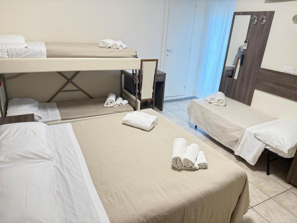 Hotel Edelweiss Riccione - Resim 2