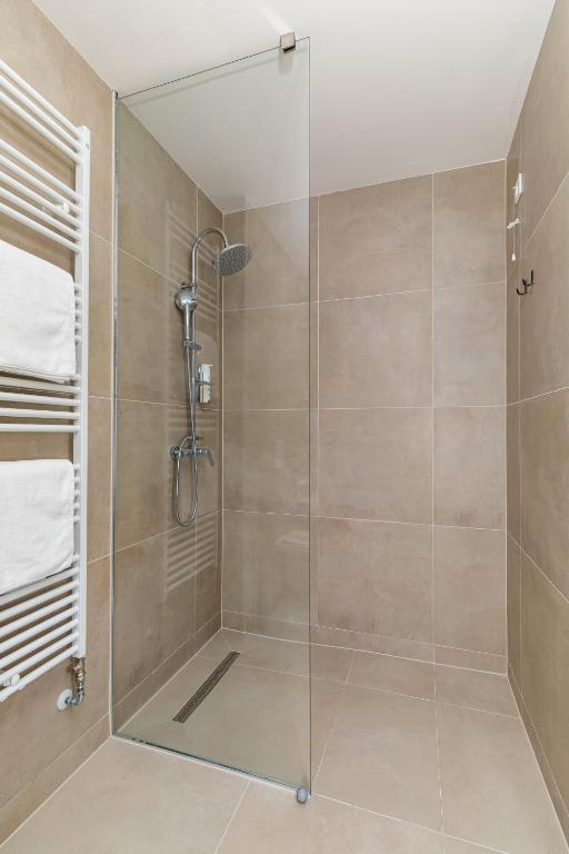 Akademis - Fit Split - Resim 35