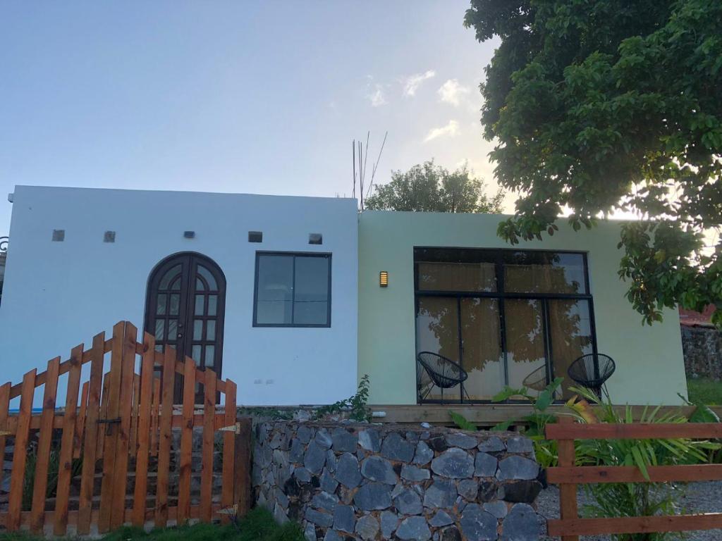 Casa Playa Rincon Hills Samana Las Galeras by BTC Group Crypto,  Castellalito (bijgewerkte prijzen 2026)