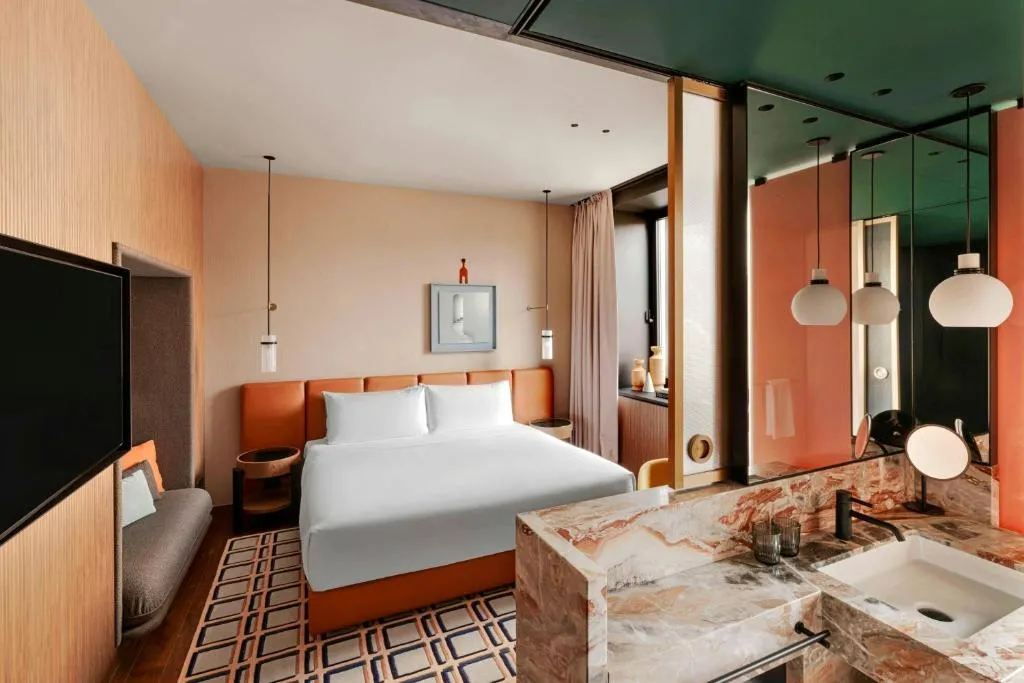 Superior King Room