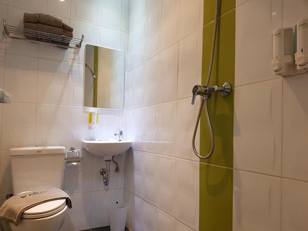 Koupelna v ubytování Bold Hotel Jakarta