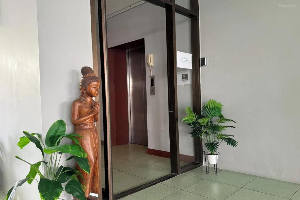 Emerald Hotel Chonburi - Resim 16