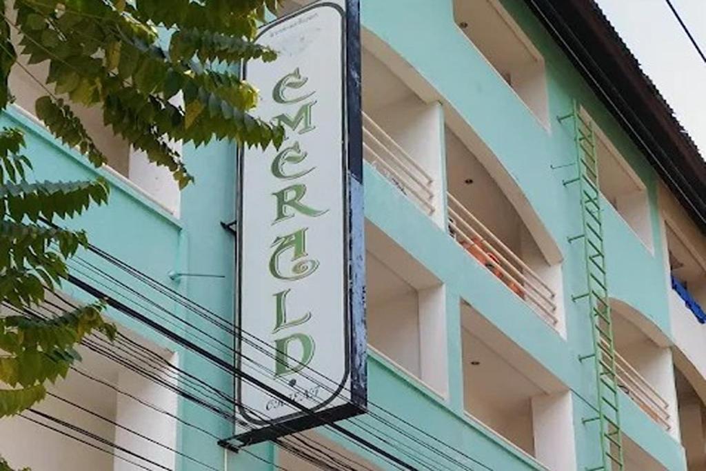 Emerald Hotel Chonburi - Resim 20