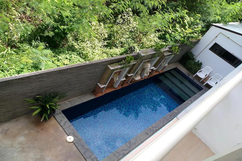 Emerald Hotel Chonburi - Resim 21