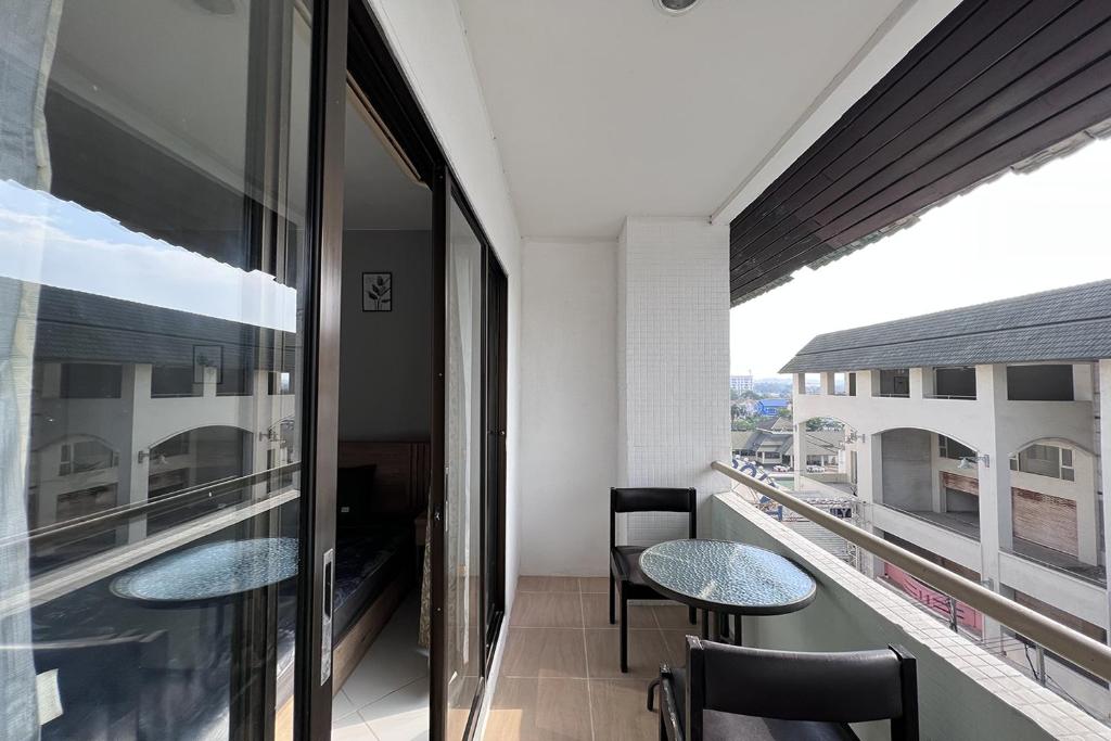 Emerald Hotel Chonburi - Resim 12