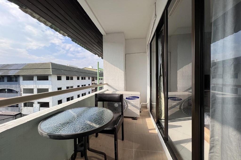 Emerald Hotel Chonburi - Resim 26