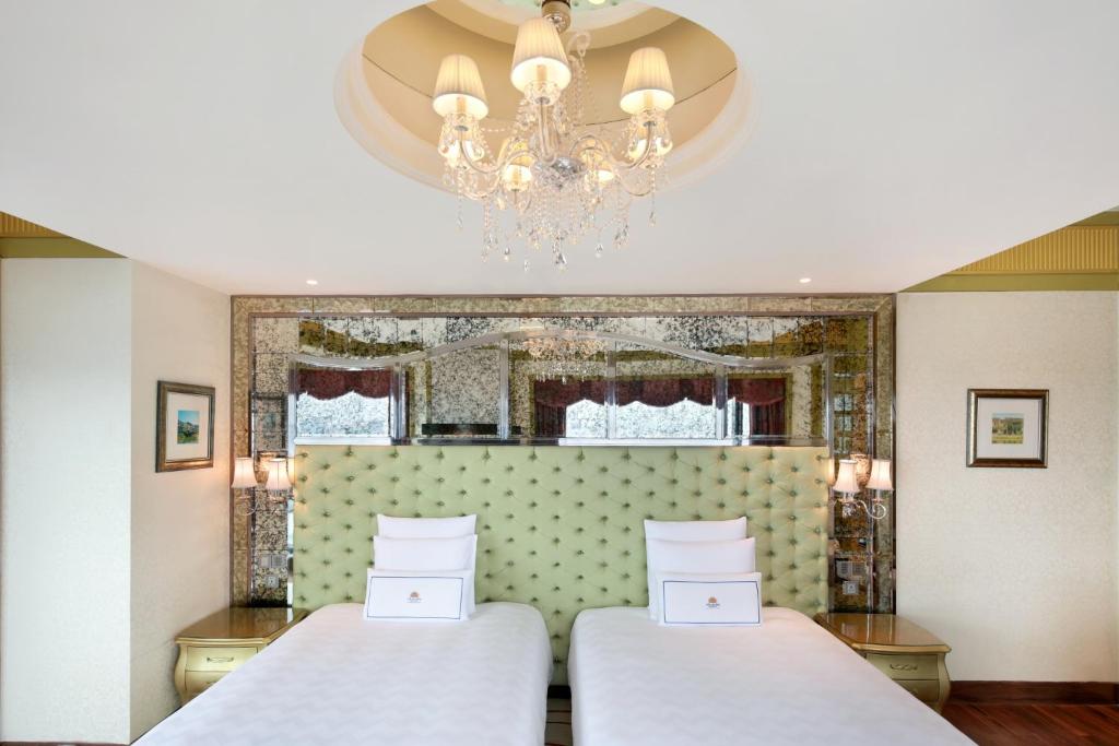 The Reverie Saigon - 12