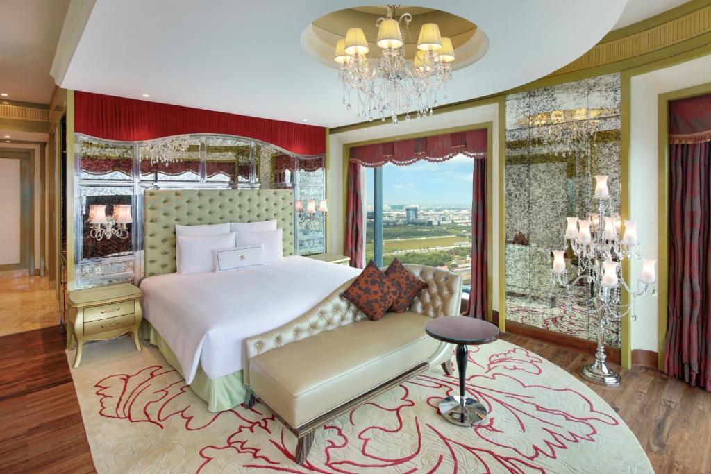 The Reverie Saigon - 14