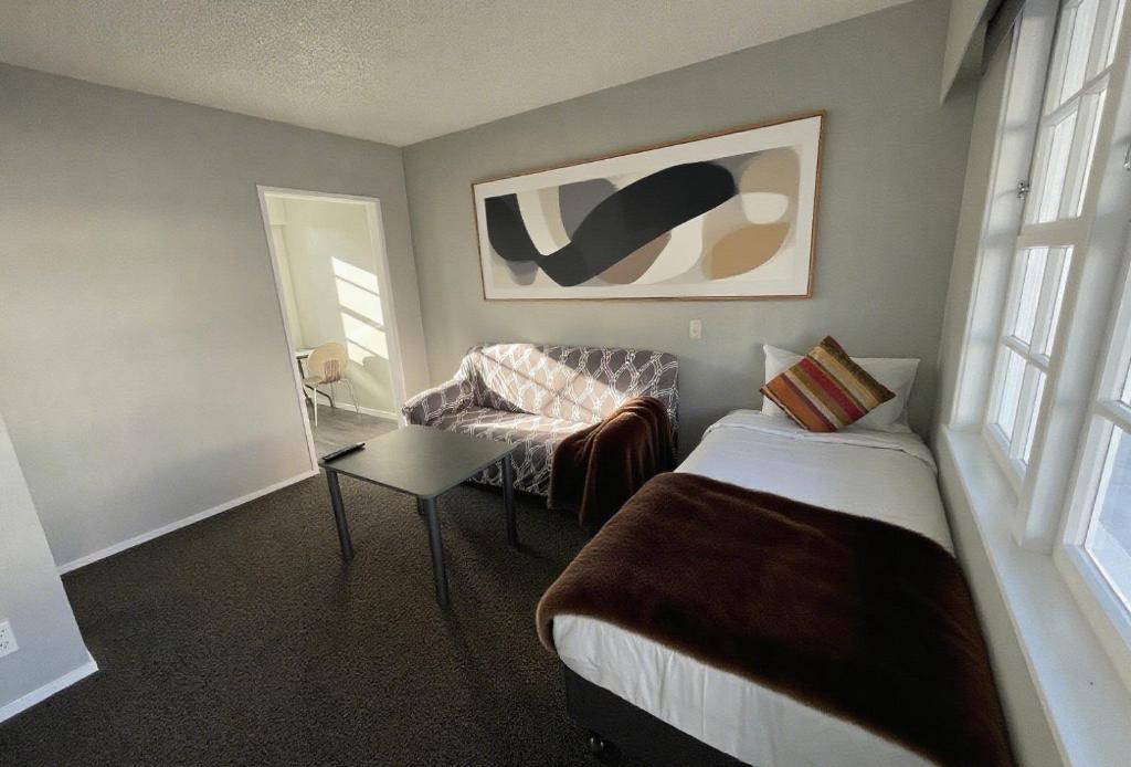 
One-Bedroom Apartment
