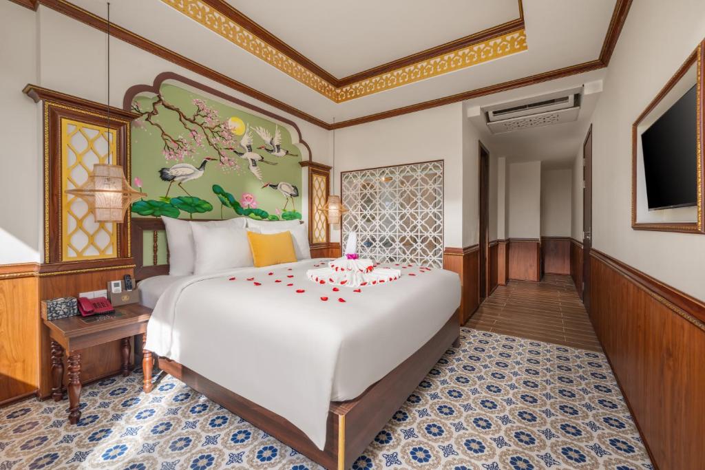 Premium Family Connecting Room, Balcony with Riverside View