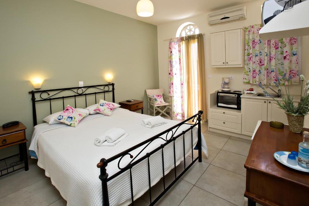 Tiniotissa Studios - 11